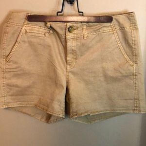 American Eagle sz 12 ‘shortie’ shorts.